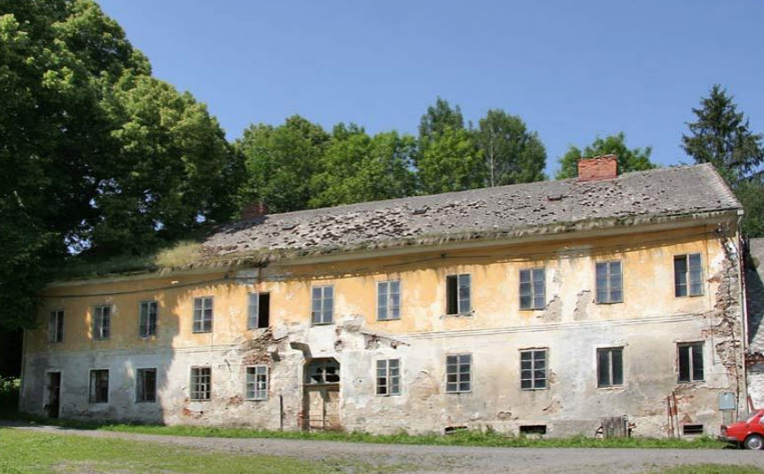Zámek Dolejší Krušec, Czech Republic (Czechia)